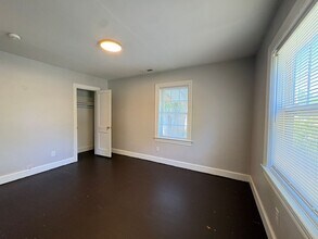 317 Phillips Ave in High Point, NC - Building Photo - Building Photo