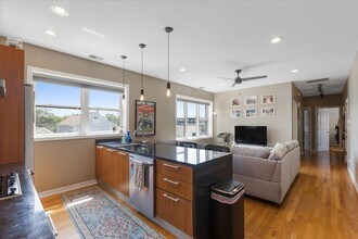 1653 N Fairfield Ave in Chicago, IL - Building Photo - Building Photo