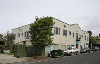 425-427 38th St in Oakland, CA - Building Photo - Building Photo