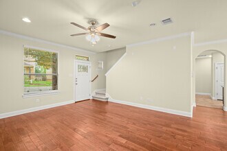 6708 Menchaca Rd in Austin, TX - Building Photo - Building Photo