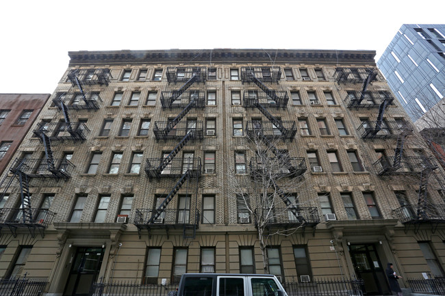 352-360 W 15th St in New York, NY - Foto de edificio - Building Photo