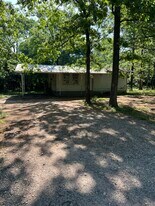 420 RS County Rd 3333 in Emory, TX - Building Photo