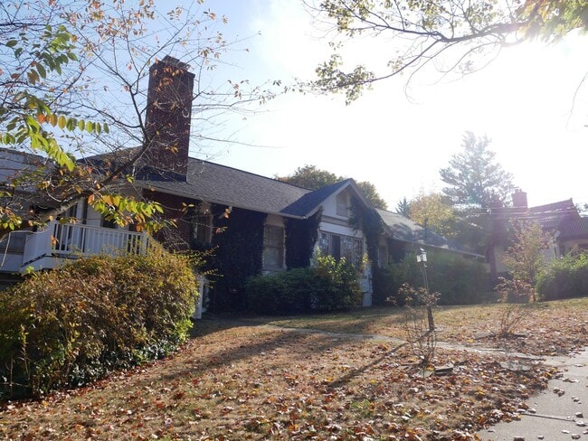 2122 Walnut St in Allentown, PA - Building Photo - Building Photo