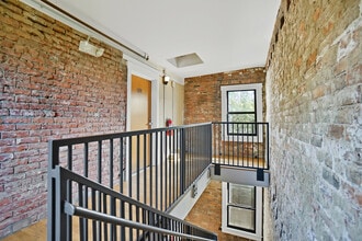 1412 Republic St, Unit 401 in Cincinnati, OH - Foto de edificio - Building Photo