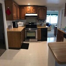 27 MacArthur Ln in Marshfield, MA - Building Photo - Building Photo