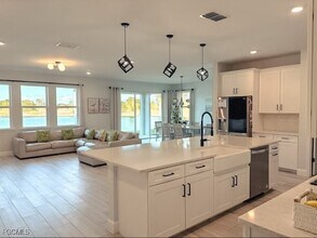 2038 Grove Dr in Naples, FL - Building Photo - Building Photo