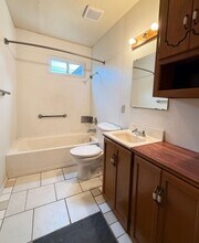 2704 Ave G in Council Bluffs, IA - Building Photo - Building Photo