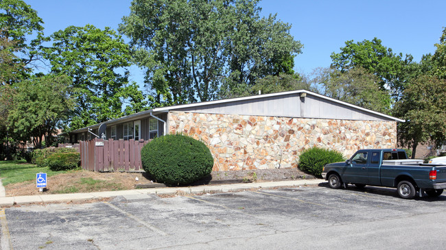 Wildberry Apartments in Columbus, OH - Building Photo - Building Photo