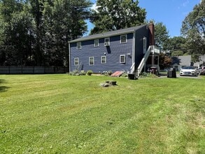 20 Peggy Ln in Farmington, CT - Building Photo - Building Photo