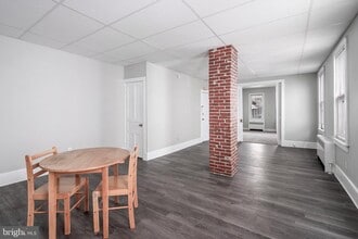 243 Conover St in Burlington, NJ - Building Photo - Building Photo