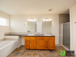 9820 E Knox Ave in Spokane Valley, WA - Building Photo - Building Photo