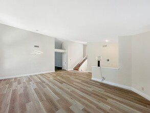 11775 Scripps Lake Dr in San Diego, CA - Building Photo - Building Photo