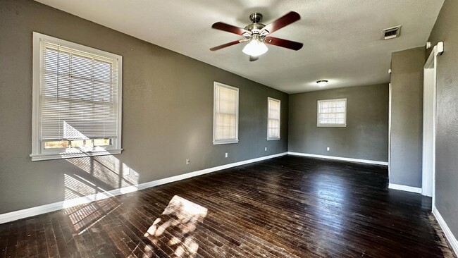 3414 27th St in Lubbock, TX - Building Photo - Building Photo