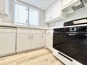 3759 S Canfield Ave in Los Angeles, CA - Building Photo - Building Photo