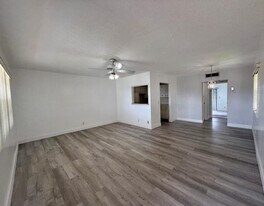 45 Easthampton B in West Palm Beach, FL - Building Photo