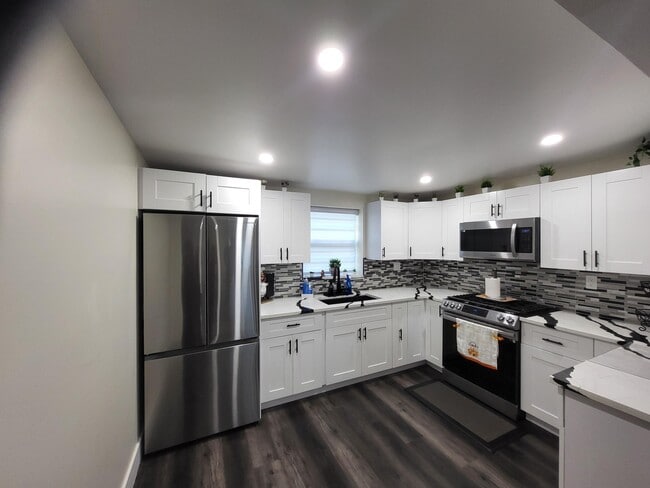 property at 507 Wisteria Ave