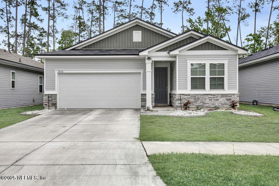 1860 COGDILL in Middleburg, FL - Building Photo