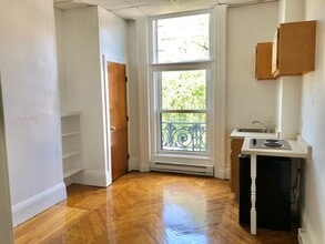 389 Beacon St in Boston, MA - Foto de edificio - Building Photo