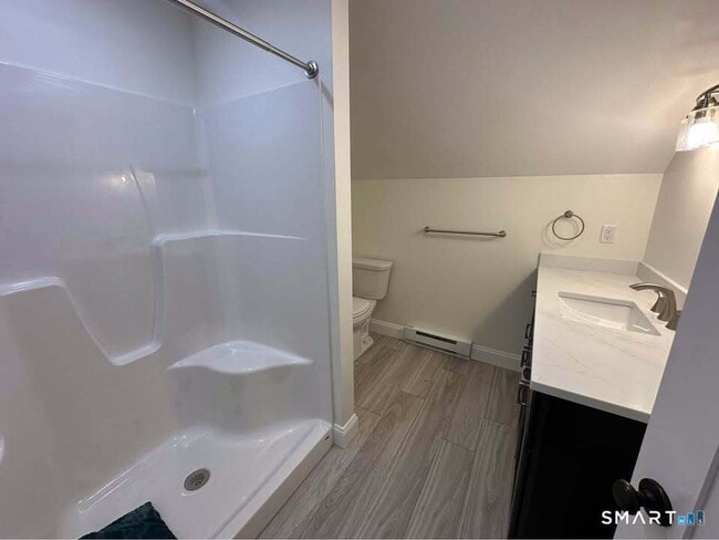 309 Flanders Rd in East Lyme, CT - Building Photo - Building Photo