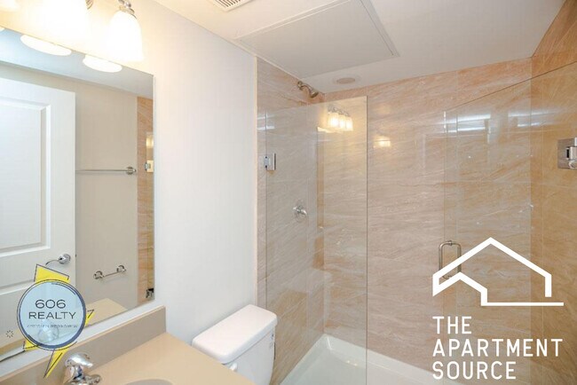649 W Deming Pl, Unit GF in Chicago, IL - Building Photo - Building Photo