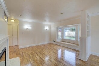 18839 Fremont Ave N in Shoreline, WA - Building Photo - Building Photo