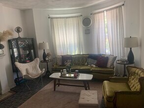 673 Washington St in Brookline, MA - Building Photo - Building Photo