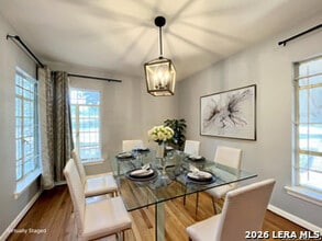 2331 W Magnolia Ave in San Antonio, TX - Building Photo - Building Photo