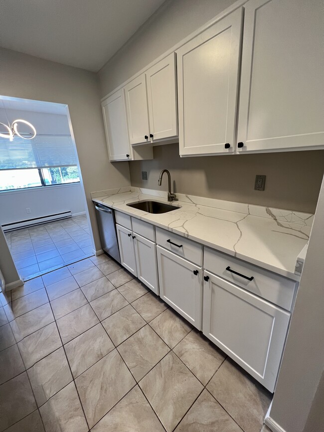 300 Seaside Ave, Unit 3C