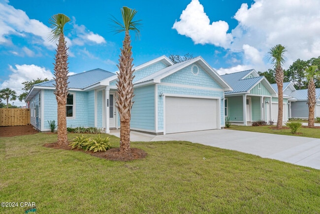 8416 Warner Pl in Panama City Beach, FL - Building Photo - Building Photo