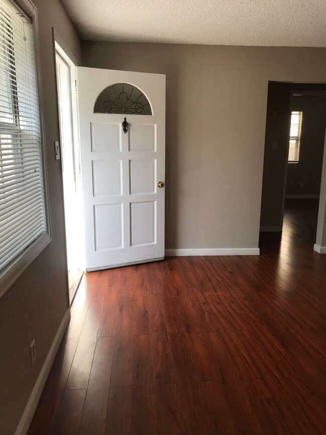 722 Raleigh St in Glendale, CA - Building Photo - Building Photo