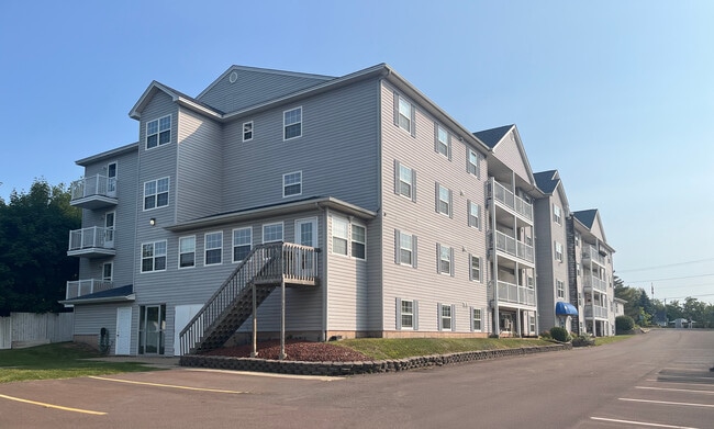39 Pleasant Street in Moncton, NB - Building Photo - Building Photo