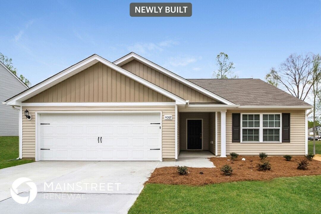 4067 Meredith Woods Ln in Winston-Salem, NC - Building Photo