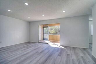 4004 Cortez Dr in Tampa, FL - Building Photo - Building Photo