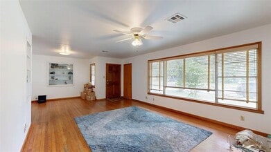 4304 Aspen St in Bryan, TX - Building Photo - Building Photo