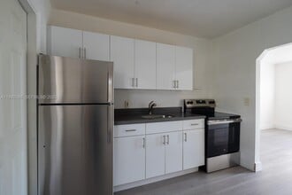 7021 NW 4th Ct in Miami, FL - Building Photo - Building Photo