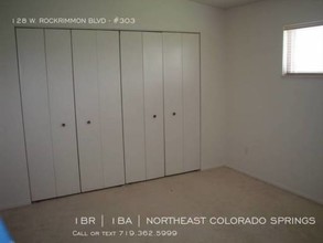 128 W Rockrimmon Blvd-Unit -#303 in Colorado Springs, CO - Foto de edificio - Building Photo