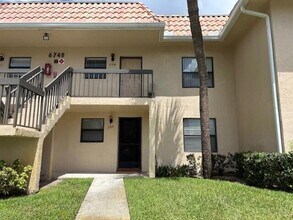 6748 Palmetto Cir S, Unit 1040 in Boca Raton, FL - Building Photo - Building Photo