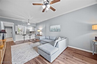 20001 Barletta Ln in Estero, FL - Foto de edificio - Building Photo