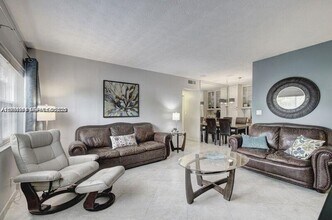 221 SE 9th Ave in Pompano Beach, FL - Building Photo - Building Photo