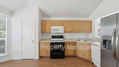 137 Jerry Lees Trail in Kyle, TX - Building Photo - Building Photo