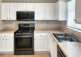 2550 Plymouth Way in Conyers, GA - Building Photo - Building Photo