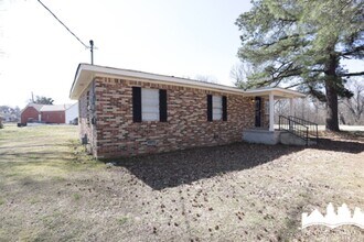 1825 Fields Rd in Memphis, TN - Building Photo - Building Photo