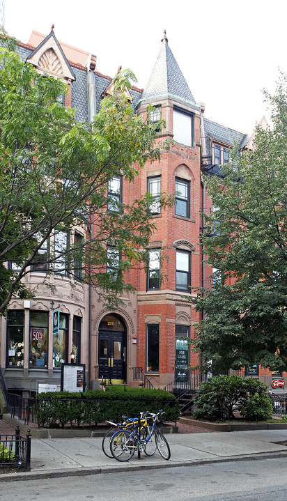 270 Newbury St in Boston, MA - Foto de edificio