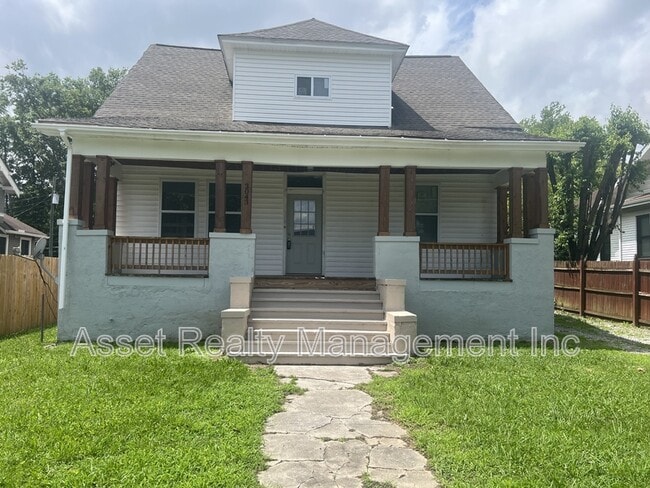 property at 3043 E 5th Ave