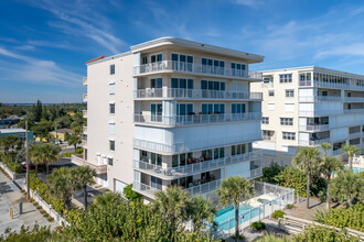 OCEAN TERRACES in Cocoa Beach, FL - Building Photo - Building Photo