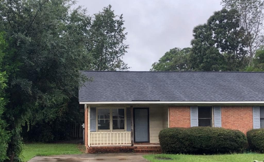 1930 Coral Way in Sumter, SC - Building Photo