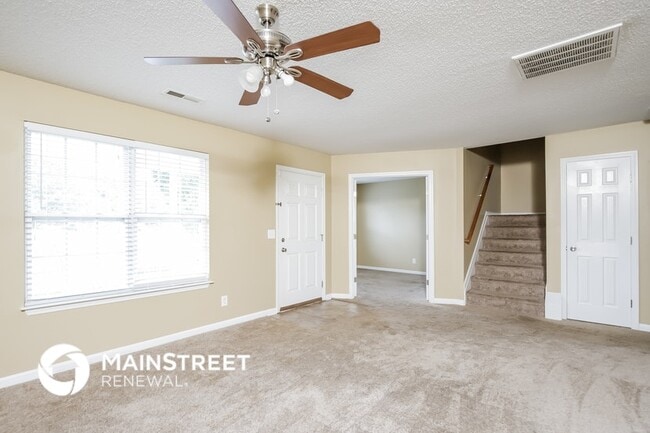 4622 Mallard Creek Dr in Greensboro, NC - Foto de edificio - Building Photo