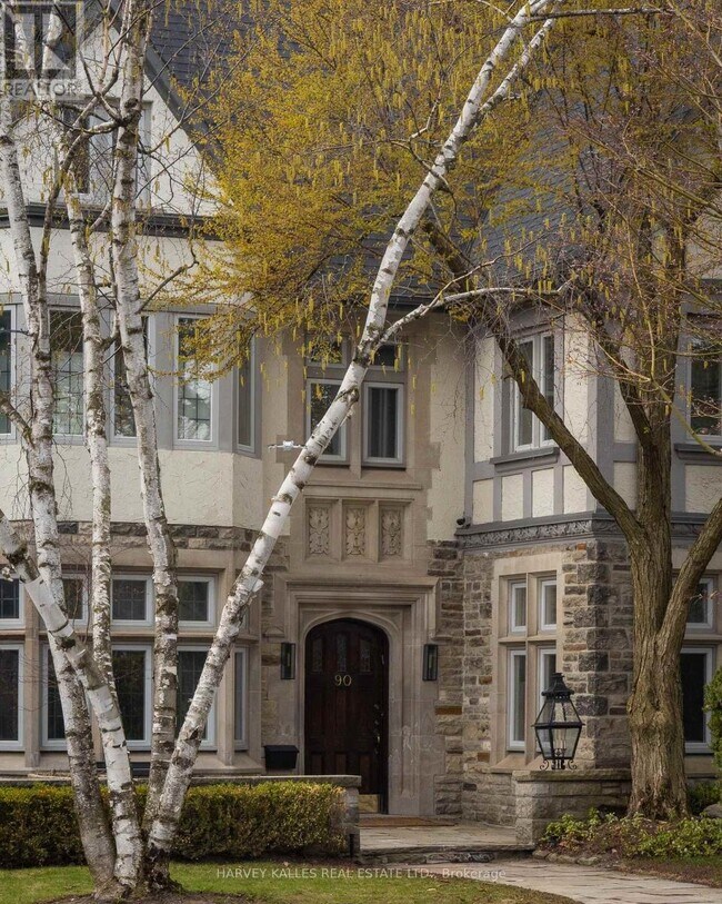 90 Old Forest Hill Rd in Toronto, ON - Building Photo - Building Photo
