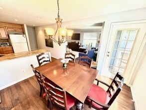 247 Riveredge Dr in Chatham Township, NJ - Building Photo - Building Photo