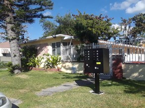 641-651 NE 86th Street in Miami, FL - Building Photo - Building Photo